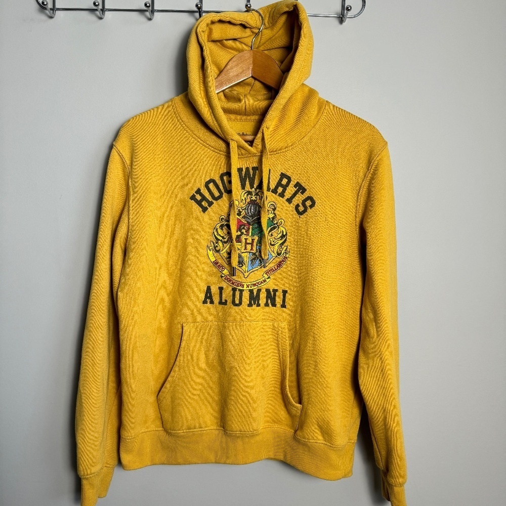Harry Potter Hogwarts Men's Pullover Fleece Hoodie‎ Mustard Yellow Size Small